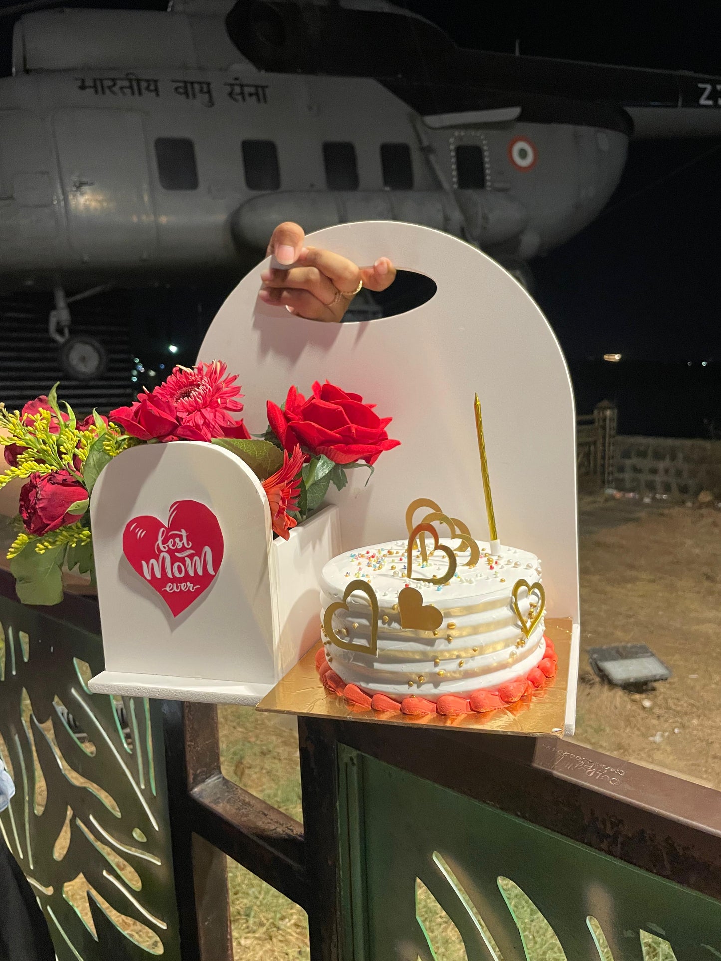 Viral Cake Hamper